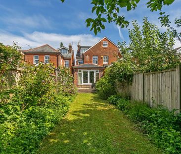 4 bedroom semi-detached house to rent - Photo 2