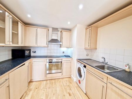 2 bedroom apartment to rent - Photo 5