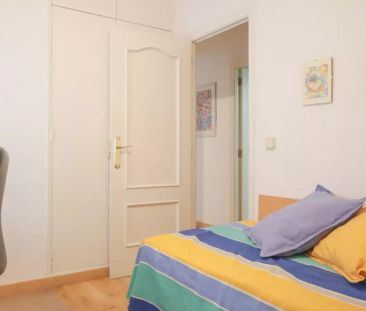 Single Bed in Room in a shared 4-bedroom apartment for rent in Após... - Photo 6