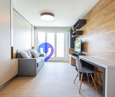 1.5 Room City Pop Apartment in Zurich-Oerlikon - Photo 1