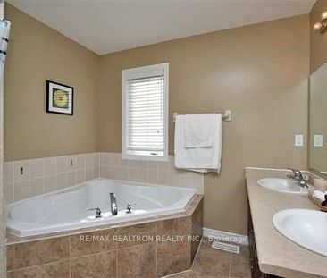 For Lease - 336 Mingay Avenue, Markham, Ontario - Photo 4