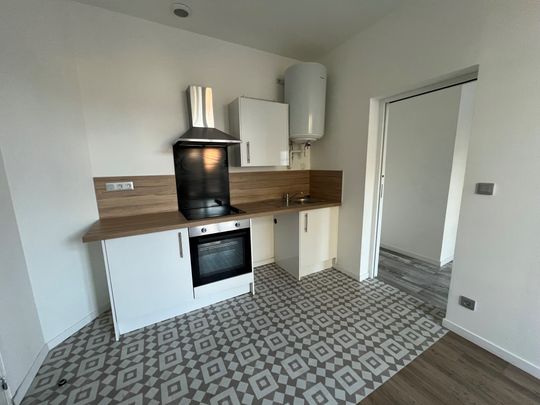 BEL APPARTEMENT F1 BIS AU COEUR DU CENTRE VILLE - Photo 1
