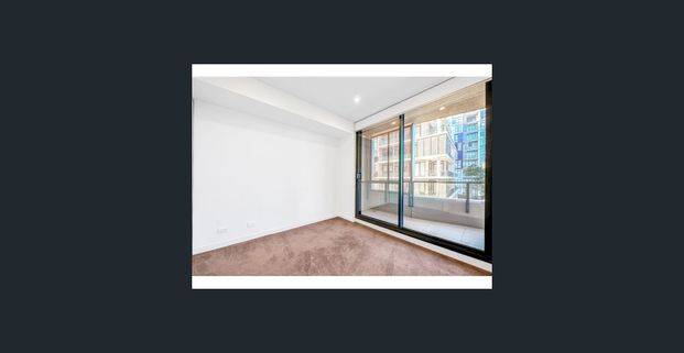 Spacious Two Bedroom Apartment with River Views in Prime Meadowbank Location - Photo 1