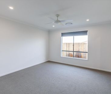 Large Modern Family Home with Spacious Backyard! - Photo 1