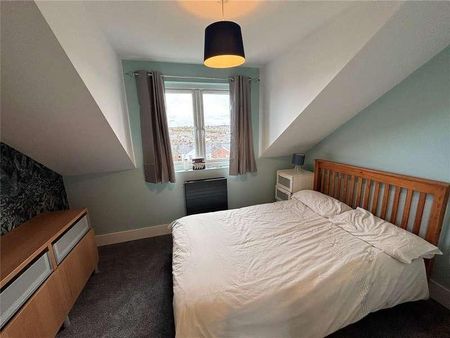 Arctic Road, Cowes, Isle Of Wight, PO31 - Photo 5