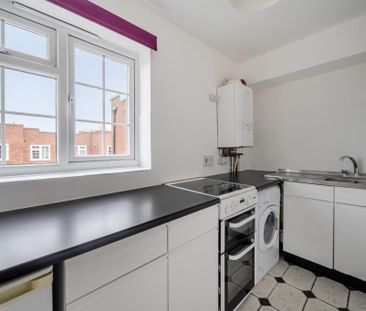 2 bedroom flat to rent - Photo 2