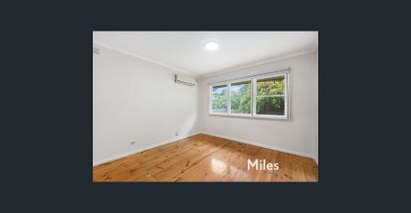 LARGE FAMILY HOME - Photo 3