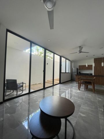 Departamento en PLANTA BAJA, amueblado, con alberca privada y amenidades. - Photo 2