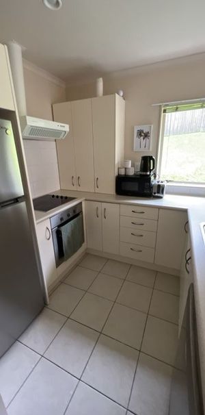 Two bedroom Northcross unit - Photo 1