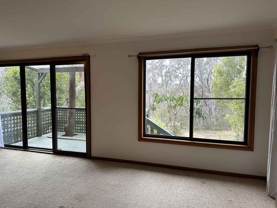 12 DELL STREET Blackheath - Photo 1