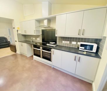 6 bedroom terraced house to rent - Photo 6