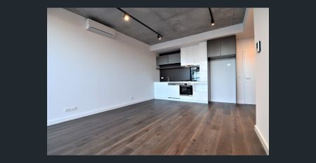CONTEMPORARY 1 BEDROOM APARTMENT - Photo 3