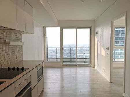 For Lease - 5 Buttermill Avenue Unit# 4211, Vaughan, Ontario - Photo 4