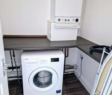 Bawas Place, Bed Apartment (flat), NG7 - Photo 2