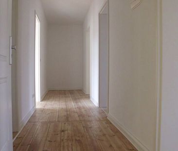 großartige sanierte 3-Raum Altbauwohnung mit EBK und Südbalkon - Foto 2