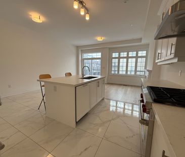 For Lease - 4201 Major Mackenzie Dr Drive, Markham, Ontario - Photo 3