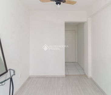 Apartamento com 1 quarto e 27m² para alugar em Centro Histórico, Po... - Photo 1