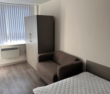 Studio to rent - Photo 6