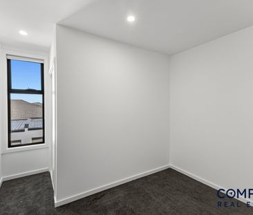 41 Cloverfield Crescent, Wollert VIC 3750 - Townhouse For Rent | Do... - Photo 3