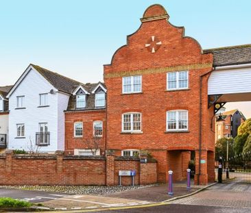 Kensington, Eastbourne | Four-Bedroom House - Photo 6