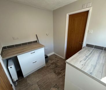 2 bedroom cottage to rent - Photo 2