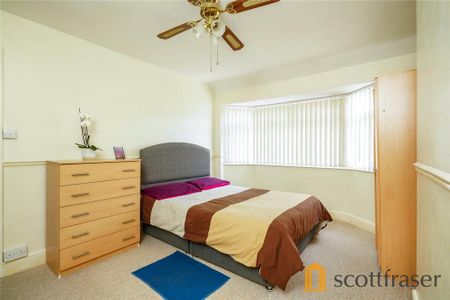4 bedroom semi-detached house to rent - Photo 4