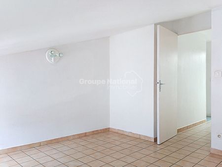 Maison de village T4 sur Pierrelatte avec Garage, - Photo 3