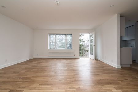 39 Riverwood Parkway - Photo 2