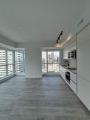 For Lease - 327 King Street Unit# 3707, Toronto, Ontario - Photo 1