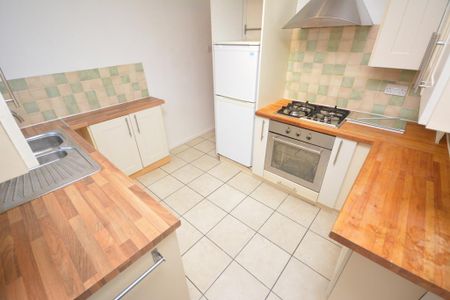 2 bedroom terraced house to rent - Photo 3