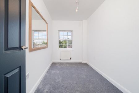 5 bedroom terraced house to rent - Photo 4