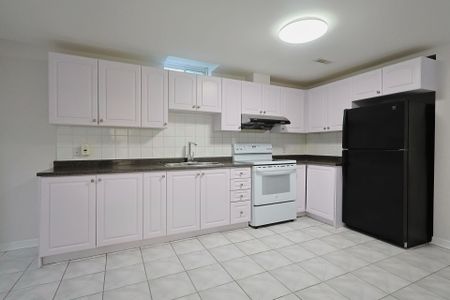 For Lease - 104 Sail Crescent Unit# BSMT, Vaughan, Ontario - Photo 3