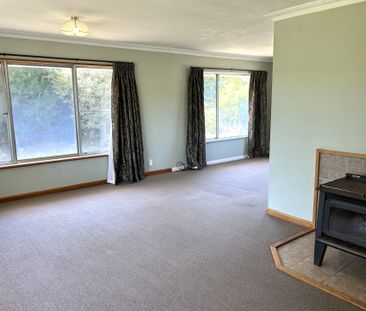 Rural Four Bedroom Property - Photo 3