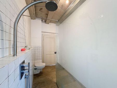 Appartement de 4 pièces de 173m2 avec poutres apparentes - Photo 3