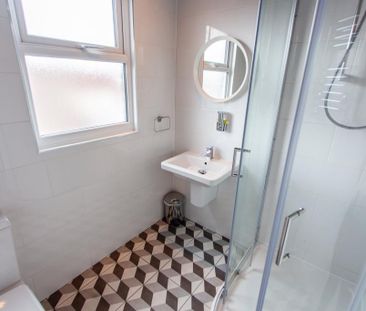 6 bedroom terraced house to rent - Photo 6