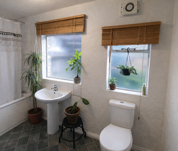 Albion Parade - Photo 4