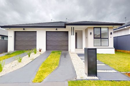 31 Rowcliff Circuit, Lochinvar NSW 2321 - Photo 2