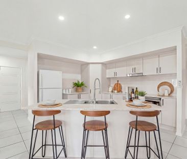 SPACIOUS FAMILY HOME IN SOUGHT AFTER WHITE ROCK! - Photo 6