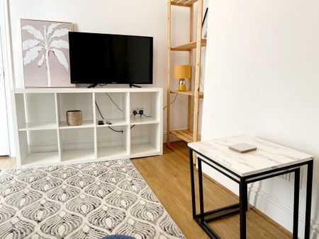 1 Bed Flat, Grove Road, E3 - Photo 4