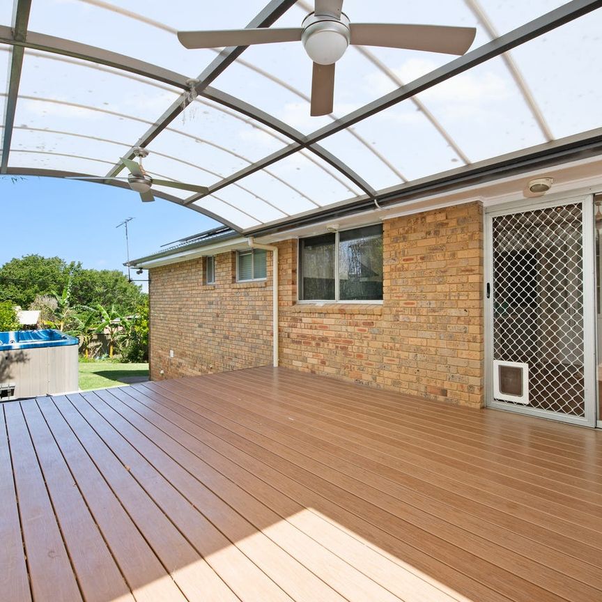 Family Comfort in a Quiet Cul-de-Sac - Photo 1