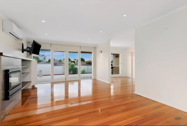 3 Bed, 1 Bath - Photo 1