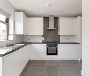 57 Laurelhill Road, LISBURN, BT28 2UH - Photo 5