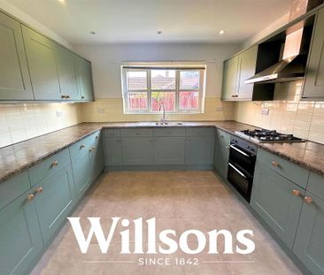 3 bedroom detached bungalow to rent - Photo 2