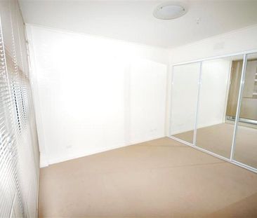 2406/63 Whiteman Street - Photo 2