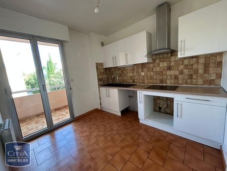 Location Appartement 3 pièces 73m² CARPENTRAS 84200 - Photo 3
