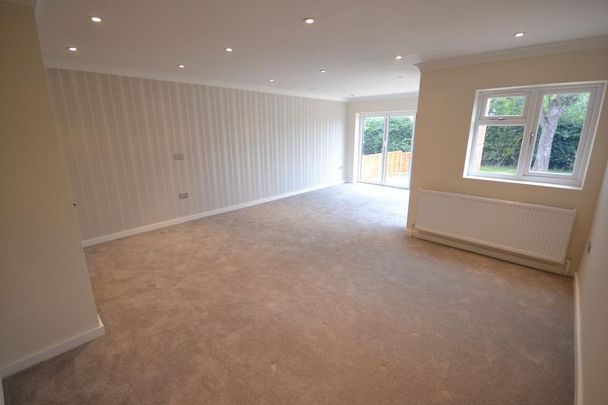 4 bedroom semi-detached house to rent - Photo 1
