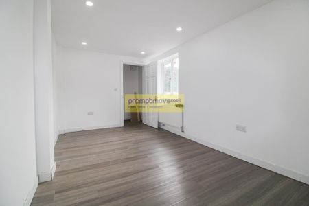 3 bedroom end of terrace house to rent - Photo 4