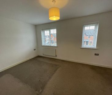 3 bedroom semi-detached house to rent - Photo 1