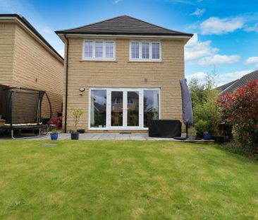 4 bedroom detached house to rent - Photo 2
