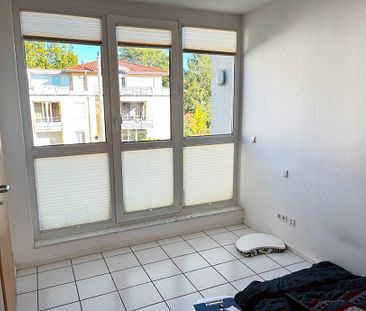 **VERMIETET** Attraktive 2-Zimmer-Wohnung mit integrierter Küchenzeile und Tiefgaragenplatz - Foto 4